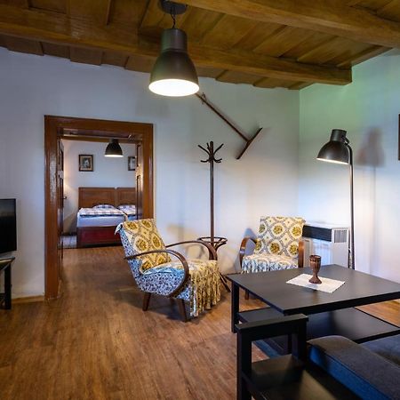 Farmaobeckov Sk Apartment ภายนอก รูปภาพ